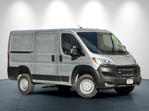 2026 RAM ProMaster 1500 Low Roof