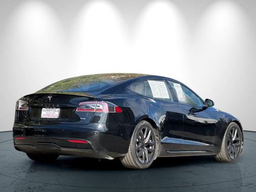 2021 Tesla Model S Plaid
