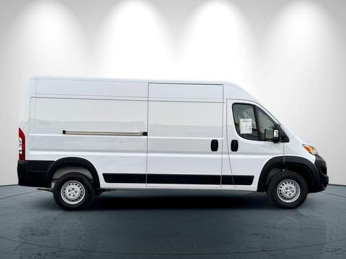2025 RAM ProMaster 2500 Tradesman