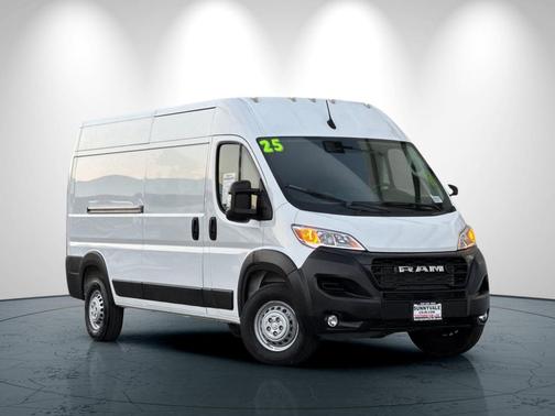 2025 RAM ProMaster 2500 Tradesman