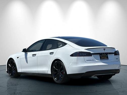White 2015 Tesla Model S 90D