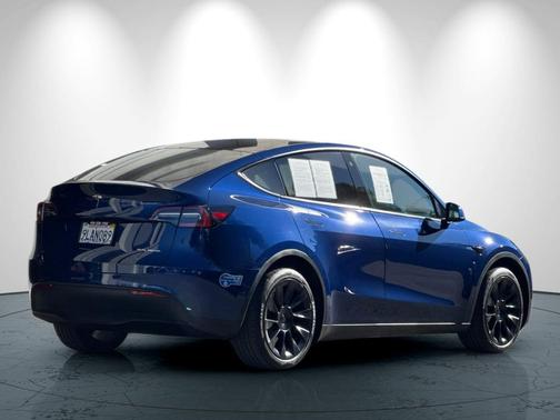 2021 Tesla Model Y Long Range Dual Motor All-Wheel Drive