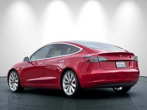 2018 Tesla Model 3 Long Range