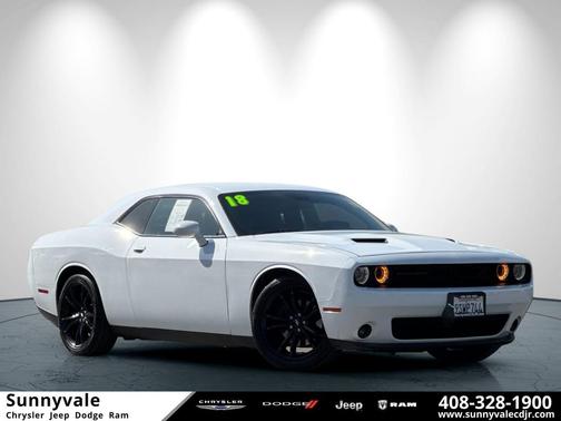 White Knuckle Clearcoat 2018 Dodge Challenger SXT