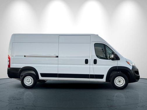 2025 RAM ProMaster 2500 Tradesman