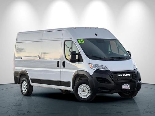 2025 RAM ProMaster 2500 Tradesman