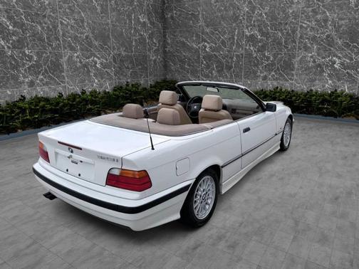 Alpine White 1999 BMW 323 iC