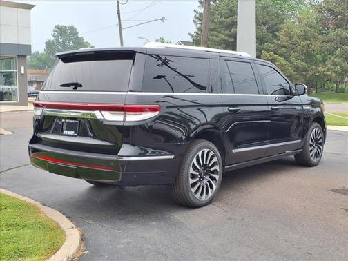 2023 Lincoln Navigator L Black Label