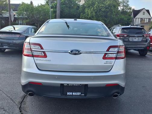 2015 Ford Taurus SEL