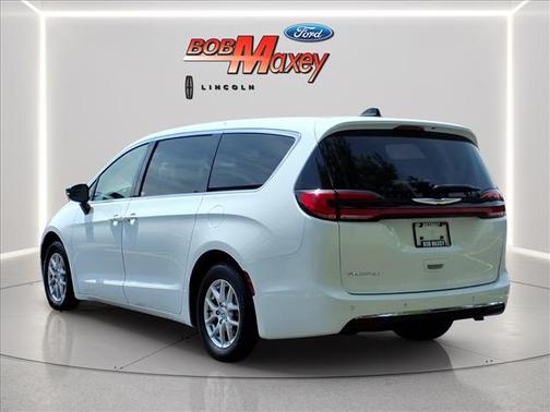 Bright White Clearcoat 2024 Chrysler Pacifica Touring-L