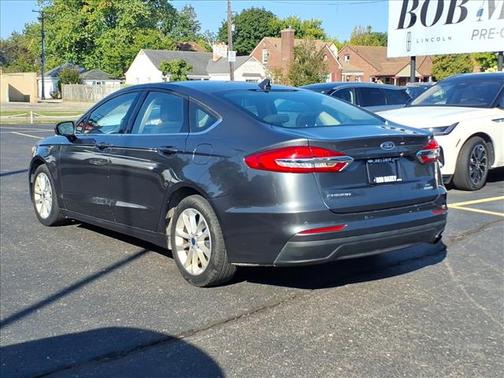 2020 Ford Fusion SE