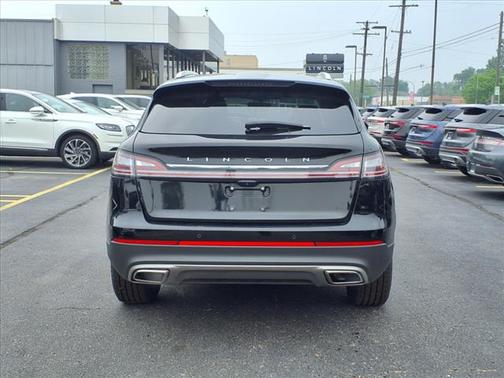 2022 Lincoln Nautilus Standard