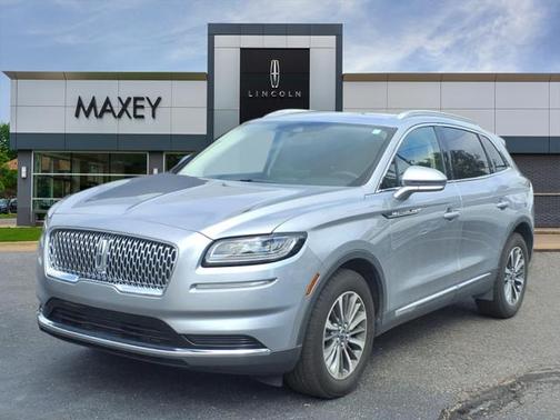 2022 Lincoln Nautilus Standard
