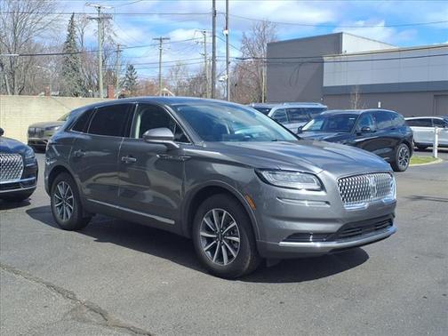 2022 Lincoln Nautilus Standard