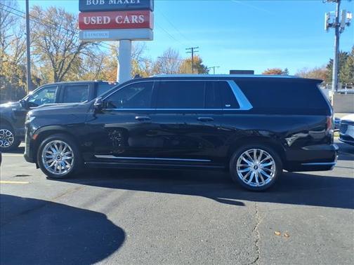 2022 Cadillac Escalade ESV Premium Luxury