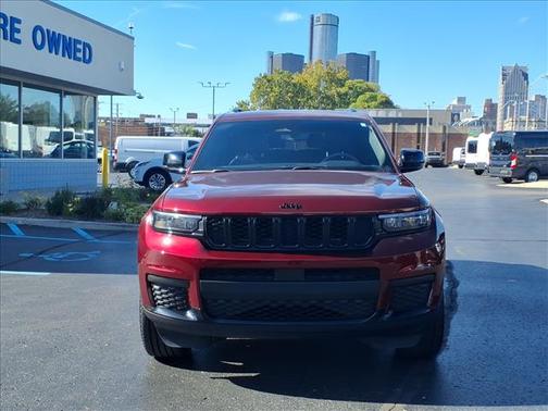 2023 Jeep Grand Cherokee L Laredo