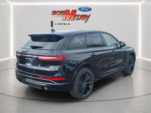 Infinite Black Metallic 2024 Lincoln Corsair Premiere