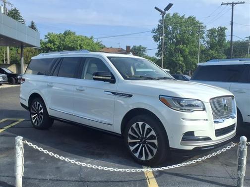 2023 Lincoln Navigator L Reserve