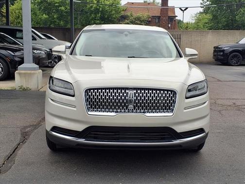 2022 Lincoln Nautilus Standard