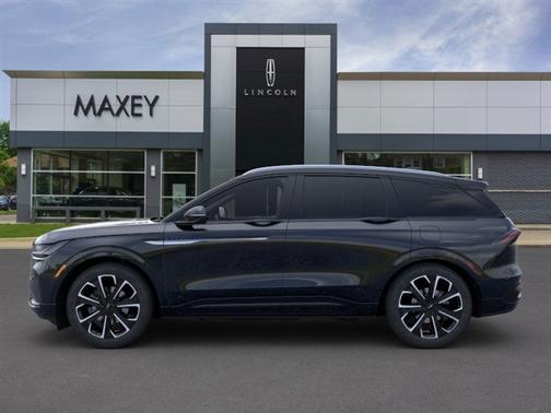 2025 Lincoln Nautilus Reserve