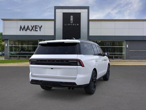 2025 Lincoln Navigator Black Label