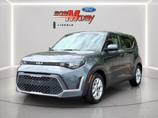 Gravity Gray 2024 Kia Soul LX