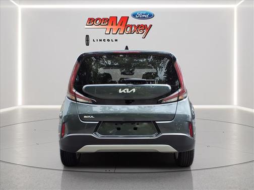 Gravity Gray 2024 Kia Soul LX