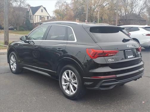 2023 Audi Q3 45 S line Premium