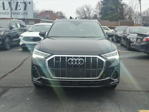 2023 Audi Q3 45 S line Premium