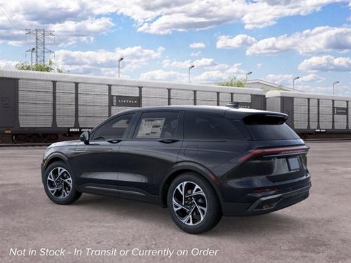 Infinite Black Metallic 2026 Lincoln Nautilus Premiere