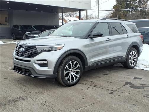 2022 Ford Explorer ST-Line