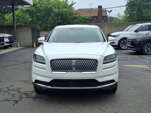 2022 Lincoln Nautilus Standard