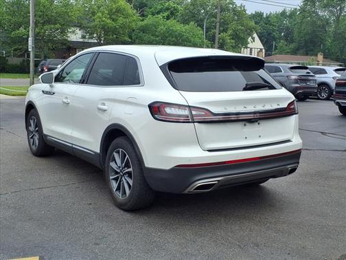 2022 Lincoln Nautilus Standard