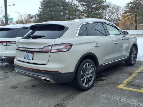 2022 Lincoln Nautilus Reserve