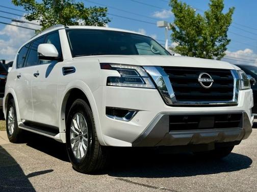 Aspen White Tricoat 2024 Nissan Armada SV