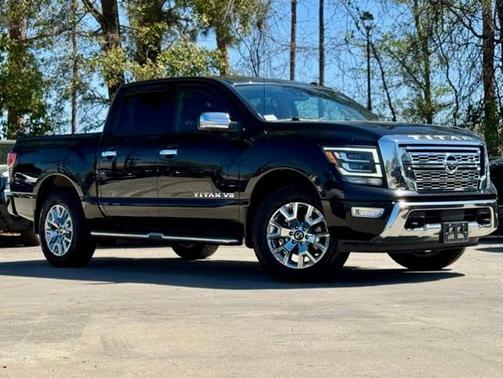 2020 Nissan Titan SL