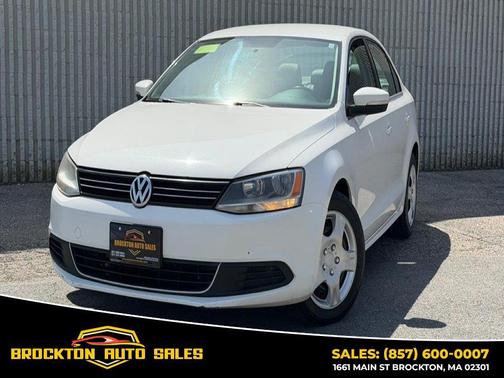 Candy White 2013 Volkswagen Jetta SE