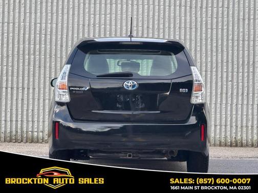 2012 Toyota Prius v Five