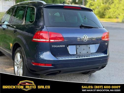 Blue 2012 Volkswagen Touareg VR6 Sport