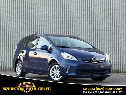 2012 Toyota Prius v Five