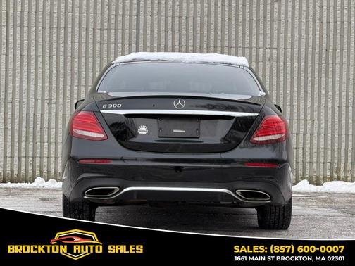 2017 Mercedes-Benz E-Class E 300 Luxury RWD Sedan