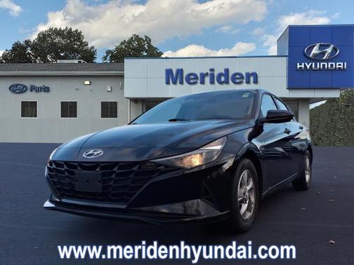 2023 Hyundai ELANTRA SE