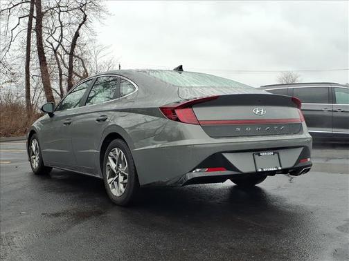 Gray 2022 Hyundai SONATA SEL