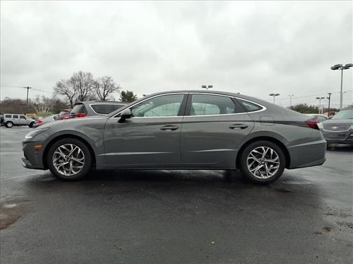Gray 2022 Hyundai SONATA SEL