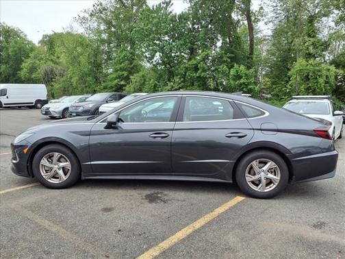 2021 Hyundai SONATA SE