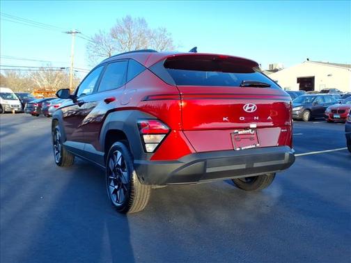2025 Hyundai KONA SEL