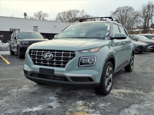 2025 Hyundai VENUE Limited