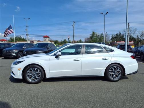2022 Hyundai SONATA SEL