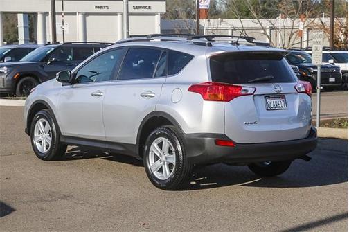 2014 Toyota RAV4 LE