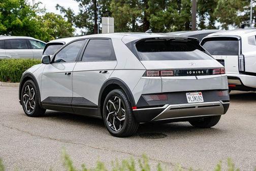 Cyber Gray 2024 Hyundai IONIQ 5 SE